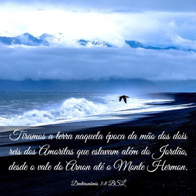 Picture 03 - Deuteronômio 3:8 BSL - Tiramos a terra naquela época da mão dos dois - Bible Verse Picture