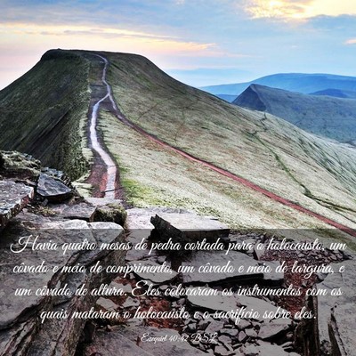 Picture 03 - Ezequiel 40:42 BSL - Havia quatro mesas de pedra cortada para o - Bible Verse Picture
